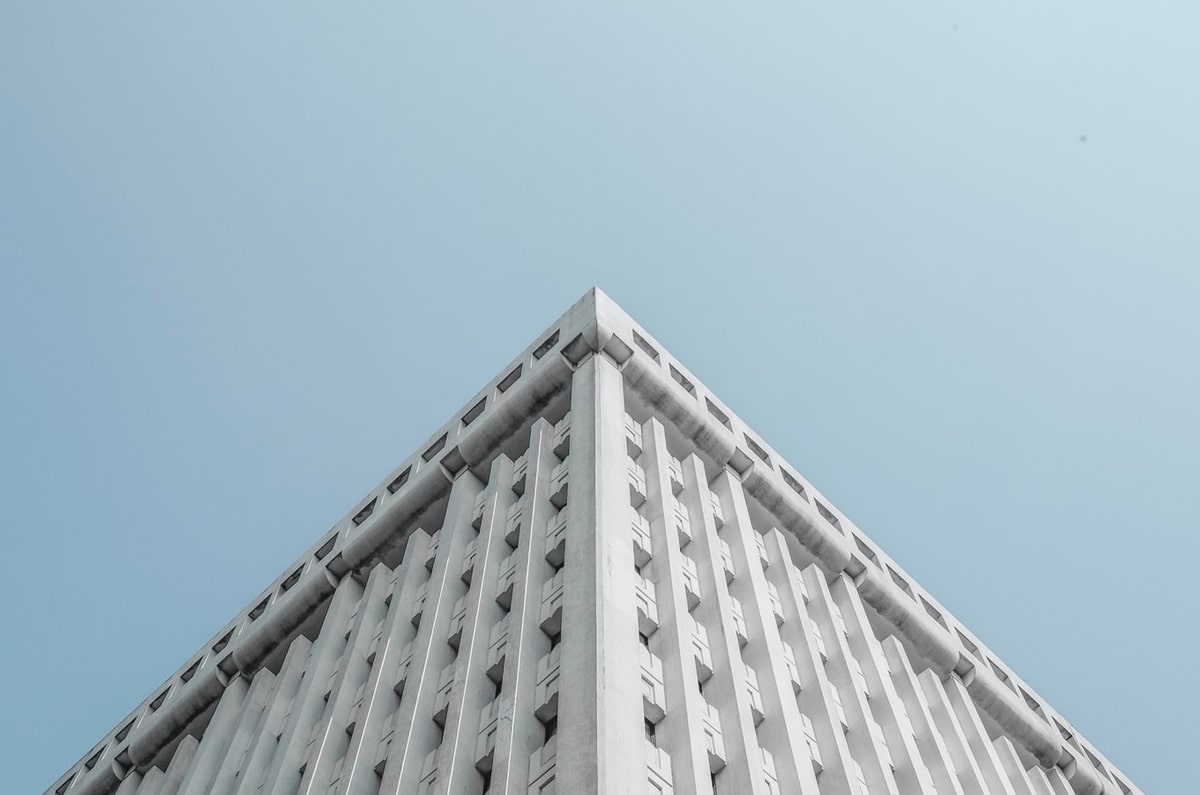 雷贾尼：多特蒙德后防新核，施洛特贝克离队后的最佳接班人